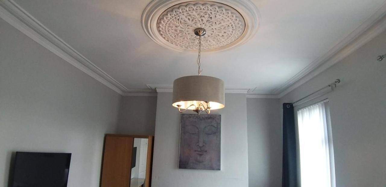 St. James Street Townhouse ベルファスト エクステリア 写真