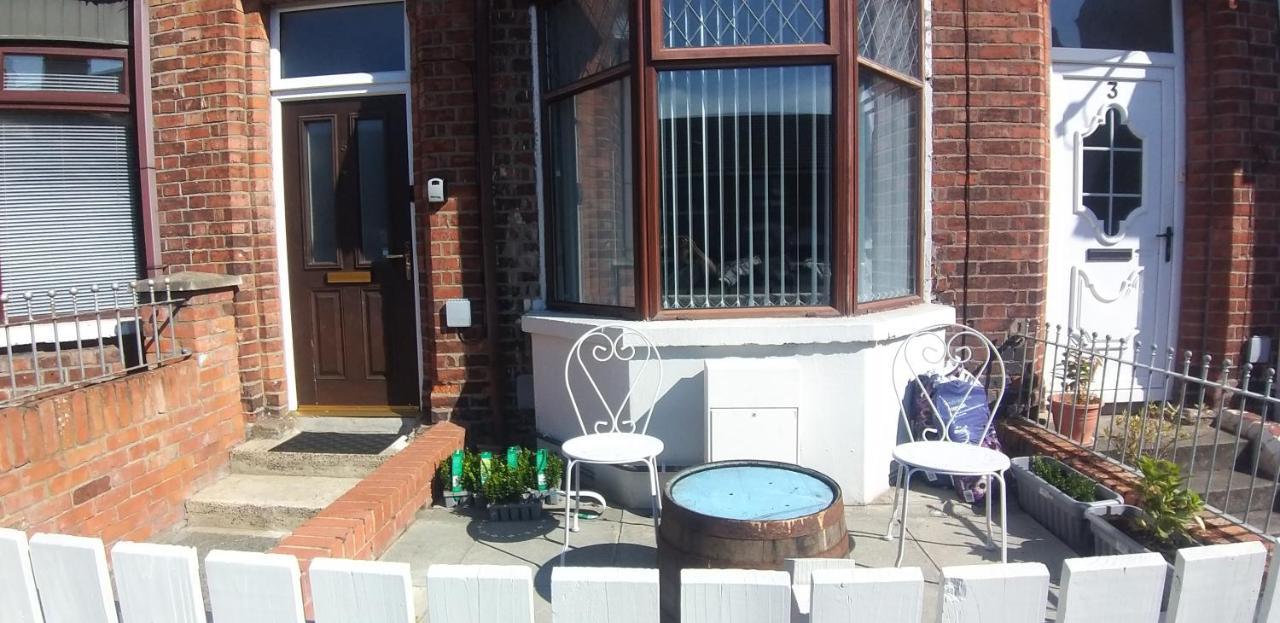 St. James Street Townhouse ベルファスト エクステリア 写真